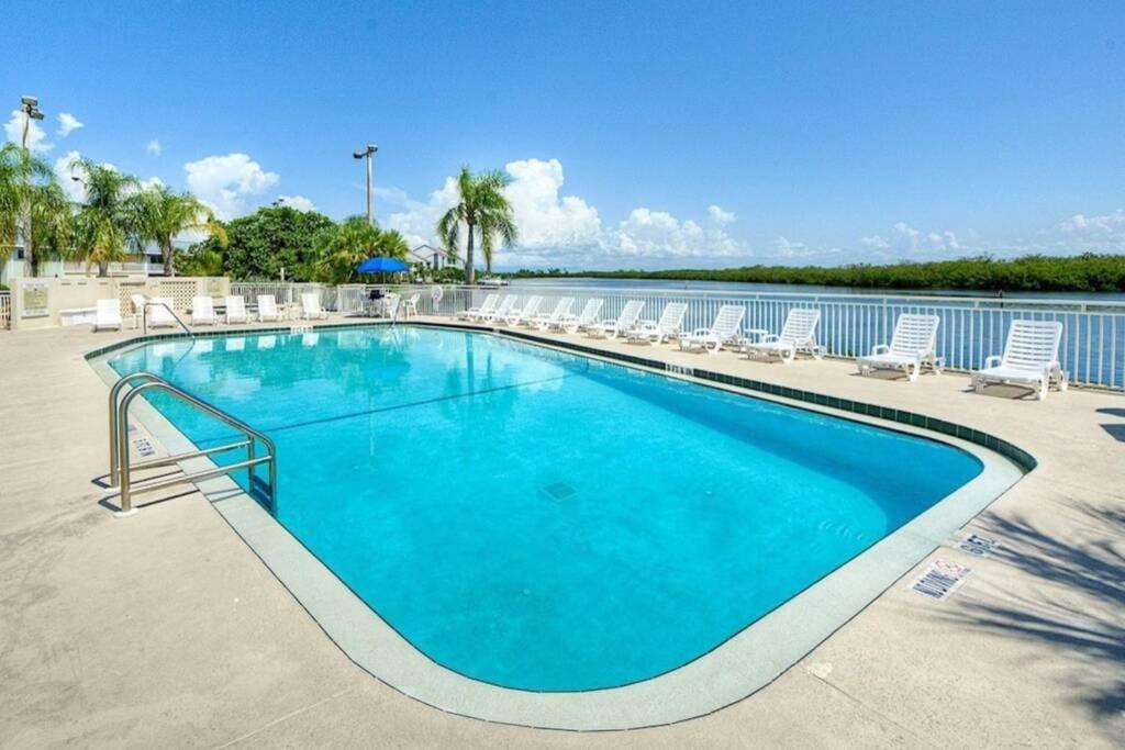 Sea Breeze, Studio 510, Beach Steps Away!+Pool+Wifi Ruskin Extérieur photo