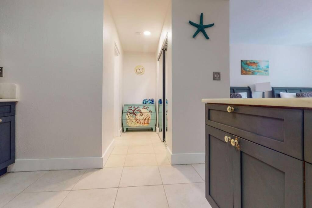 Sea Breeze, Studio 510, Beach Steps Away!+Pool+Wifi Ruskin Extérieur photo